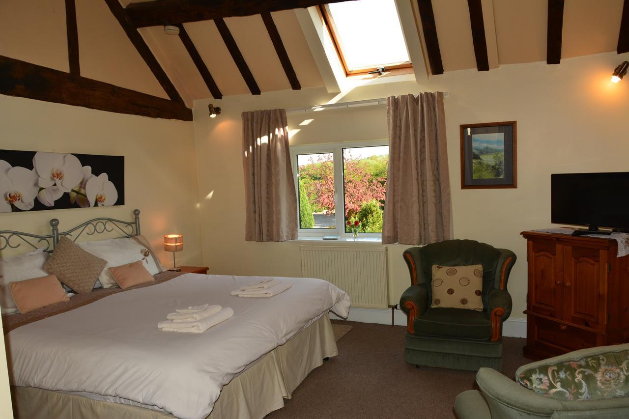 Elm Lodge Bed & Breakfast Ludlow Exterior foto